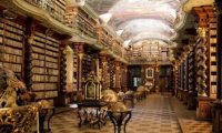 In the Ausgaurdian library with Loki