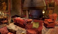 Cozy Gryffindor Common Room